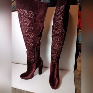 Jessica Simpon sz8.5 thigh boots zbadazz